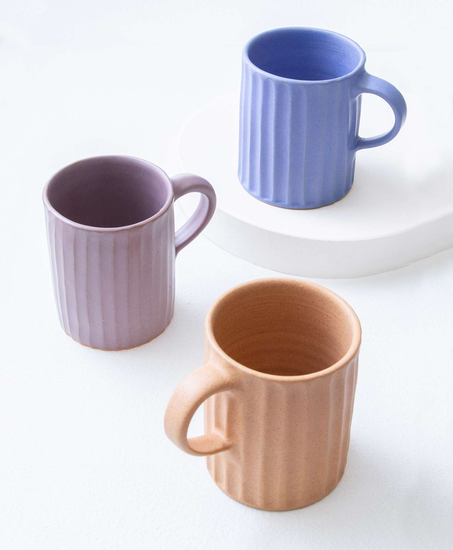 https://www.noondaycollection.info/img/product/textured-ceramic-mug,-set-of-3/textured-ceramic-mug,-set-of-3-large.jpg